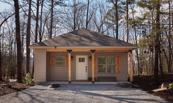 Heber Springs Cabina | Morgan's at the Little Red - Double Queen Cabin 3