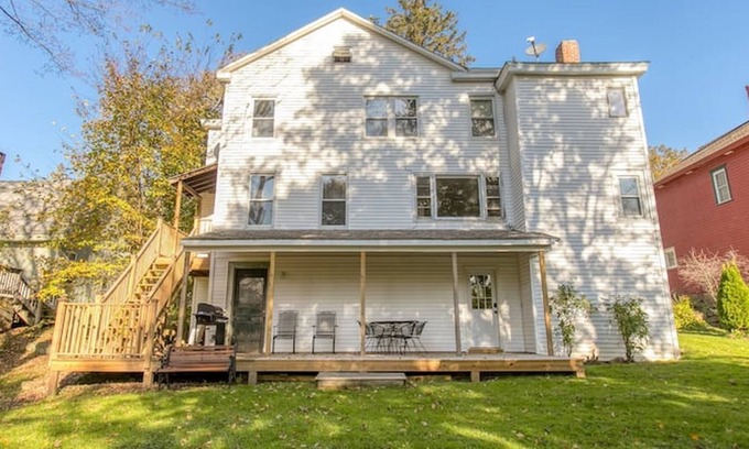 Housatonic Casa | Morgan's Millhouse (Front)