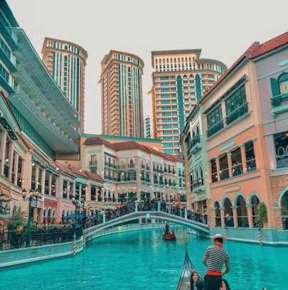 Pinagsama Apartamento | Morgan Suite BGC across5 Venice Canal Mall free Pool gym