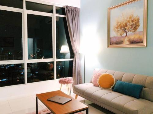 Kampung Sembulan Baru Apartamento | Morning Tiffany/Opposite IMAGO/KK City Center