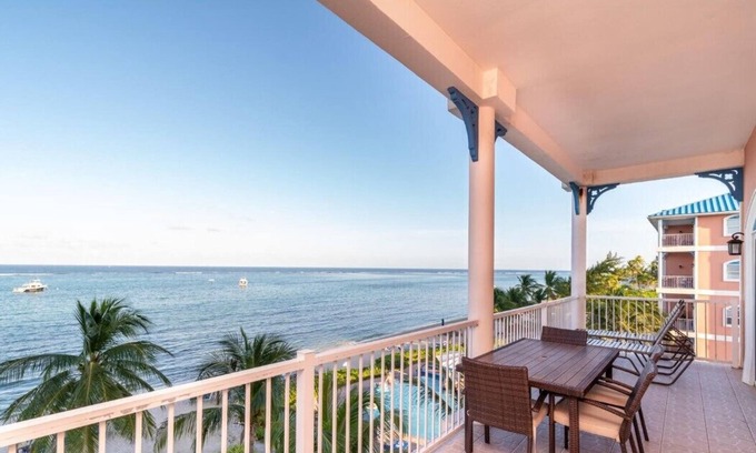 Colliers Bay Complejo | Morritt's Grand