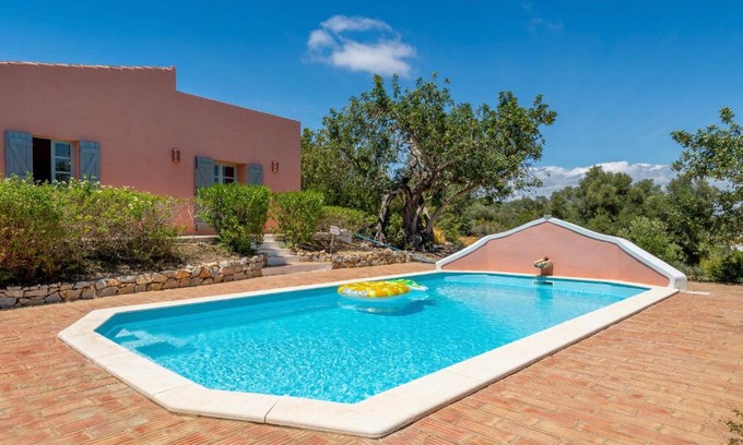 Olhao Casa | Morro dos Anjos - authentic farmhouse with a view just 3km from Olhao