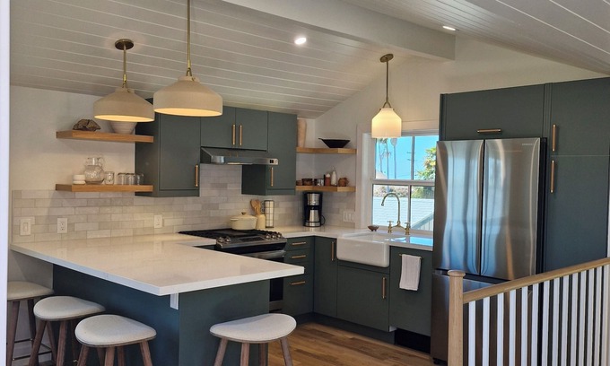 Shell Beach Casa | Morro Surf Loft - 2-bedroom Guesthouse 1 Block From Beach
