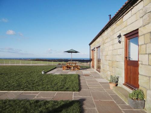 Sneaton Casa | Mortar Barn