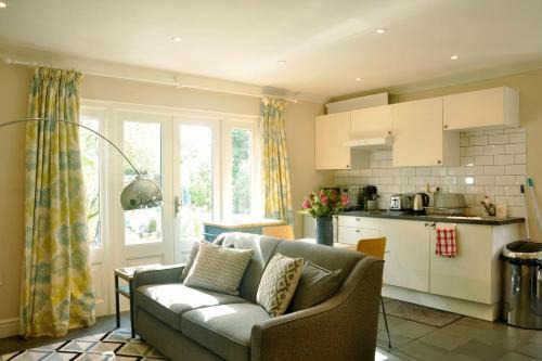Moseley Casa | Moseley - House - Sleeps 4 - Parking - Garden