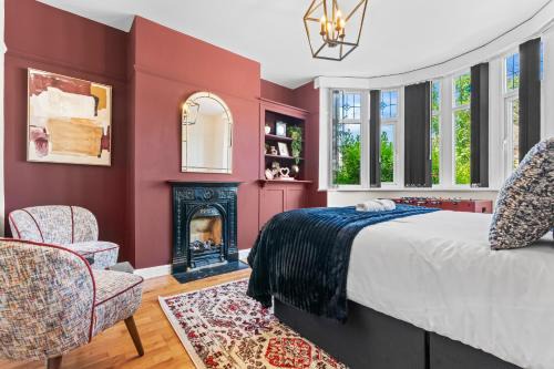 Seisdon Apartamento | Moseley Village - 5 Bedroom House Huge Driveway 6 Beds Perfect for Groups - Near To Edgbaston QE Hospital-Solihull - Birmingham City Centre - Curzon Circus-HS2 Works-Lawley Middleway - By Arz Stays