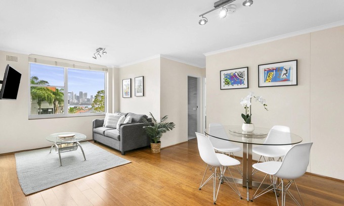 Mosman Apartamento | Mosman - MUS21 - Musgrave Street - 2BR Apartment with Harbour Views Parking Near South Mosman Ferry