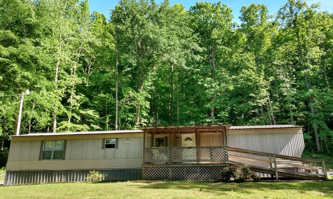 Robbins Casa | Mossy Ridge- Trail #4, 88 &95 access- 3 bedroom- 6 person home on Brimstone Road