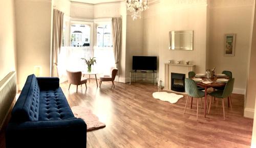 Llandudno Apartamento | Mostyn Villa Free Private Parking