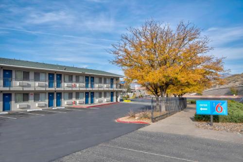 Albuquerque Hotel | Motel 6-Albuquerque, NM - Midtown