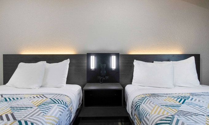 Downtown Atlanta Hotel | Motel 6 Atlanta, GA - Downtown