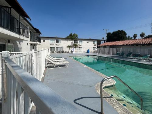 Northwest Anaheim Hotel | Motel 6 Buena Park, CA Anaheim Near Maingate Knotts
