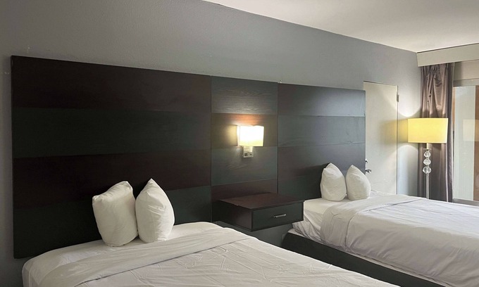 Charlotte Hotel | Motel 6 Charlotte, NC – Airport South