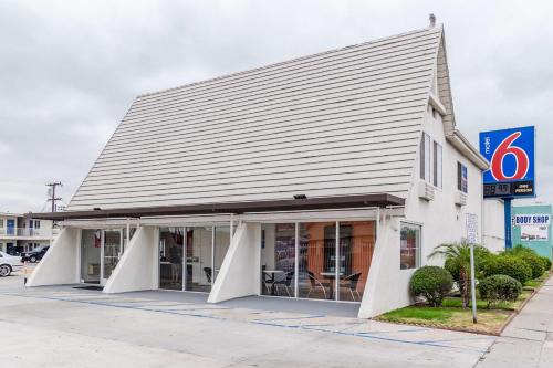 Harbor Hotel | Motel 6-Long Beach, CA - International City