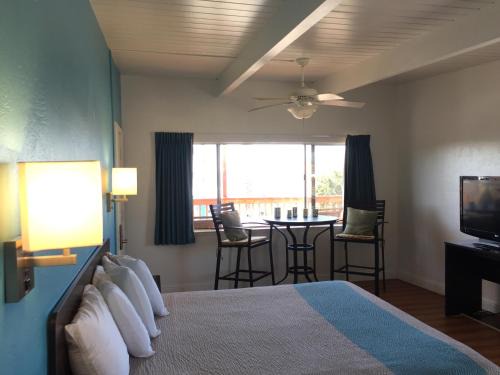Downtown Hotel | Motel 6 Pismo Beach CA Pacific Ocean