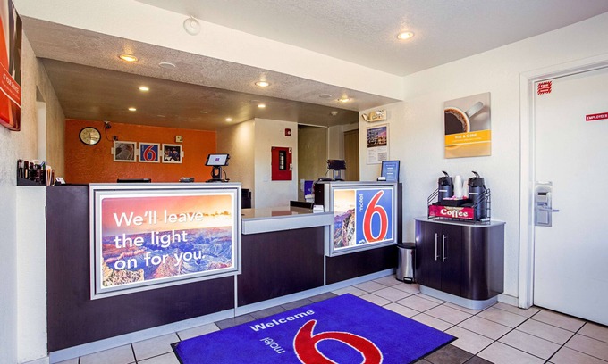 Prescott Hotel | Motel 6 Prescott, AZ