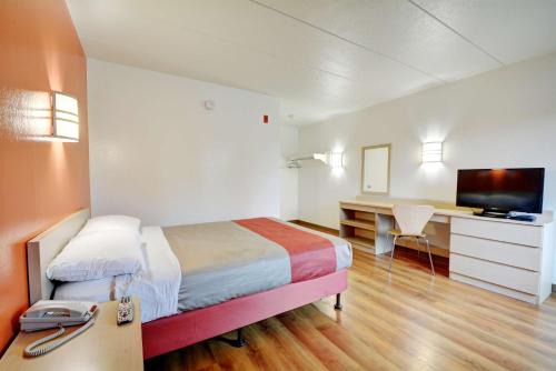 Seekonk Hotel | Motel 6-Seekonk, MA - Providence East