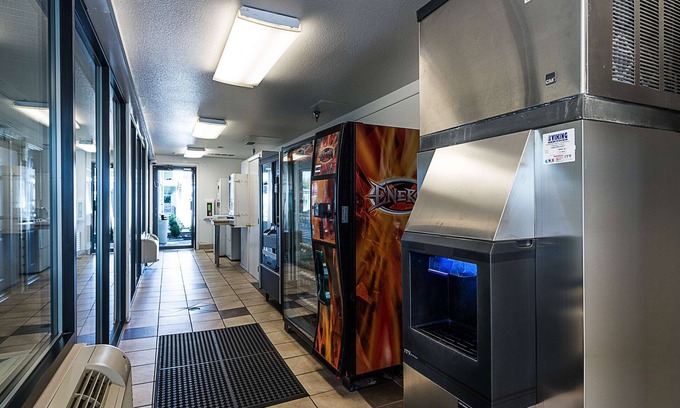 Sparks Hotel | Motel 6 Sparks, NV - Airport - Sparks