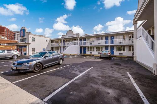 Gallaudet Hotel | Motel 6-Washington, DC - Convention Center