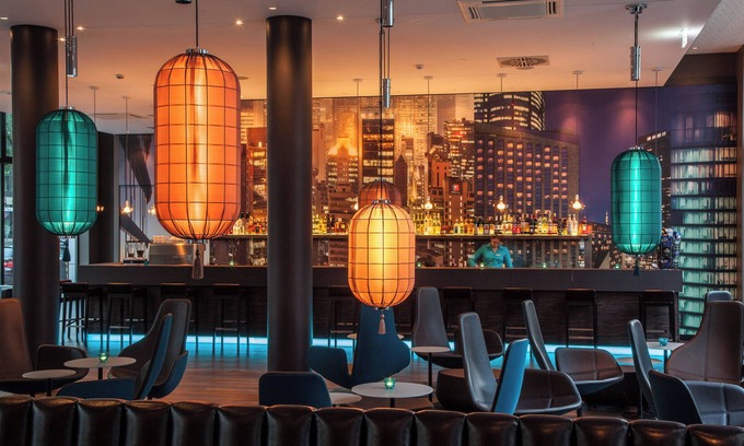 Stadtmitte Hotel | Motel One Düsseldorf - Hauptbahnhof