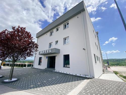 Trn Hotel | Motel PENAVA
