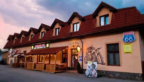 Podbrezova Hotel | Motel Route 66