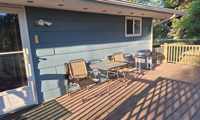 Sheridan Apartamento | Mother In Law Suite, ADA accessible, pet friendly, rural location