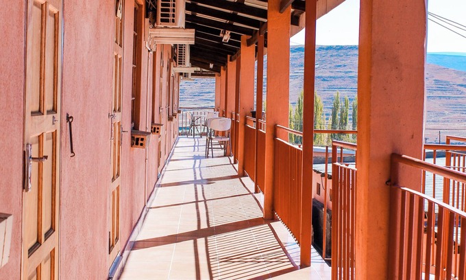 Thaba Tseka Casa | Motherland Guest House
