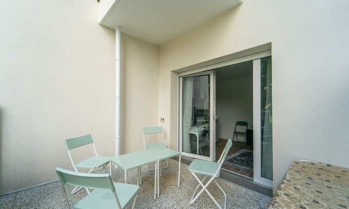 Bondy Apartamento | Moulin à Vent A03 - Studio avec terrasse