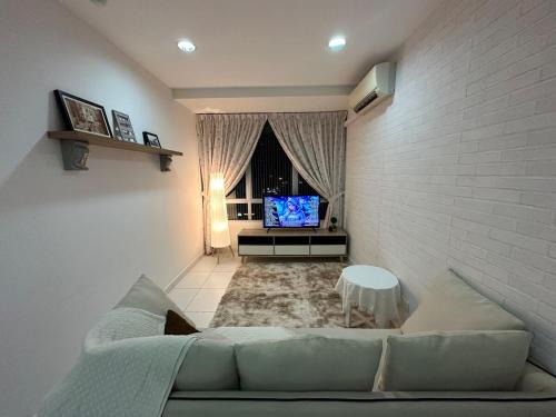 Taman Mount Austin Apartamento | Mount Austin Akademik 2 parking spaces 3 double beds