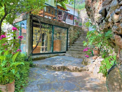 Diasella Casa | Mount Kalathi Seaview Retreat