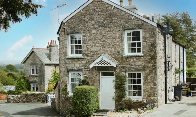 Lindale Casa | Mount Pleasant Cottage