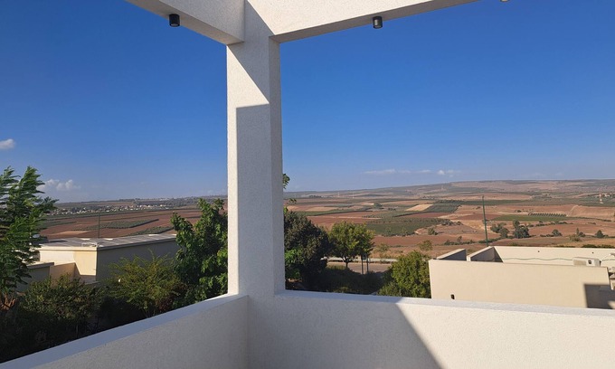 Rishon LeTsiyon Casa | Mount Tabor Home by Sea N' Rent