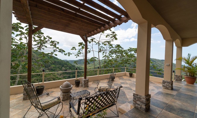 Carara Villa | Mount view Villa Jaco Bijagual
