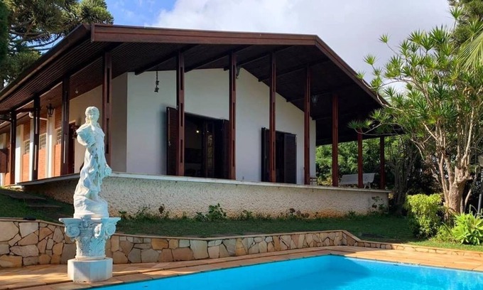 Aguas de Lindoia Cabaña | Mountain Abode - A refuge at your fingertips!