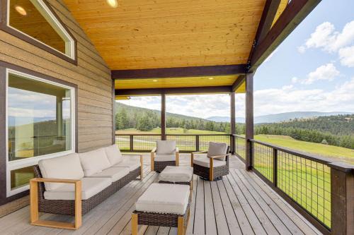 Rexford Casa | Mountain and Lake View Rexford Estate on 28 Acres!