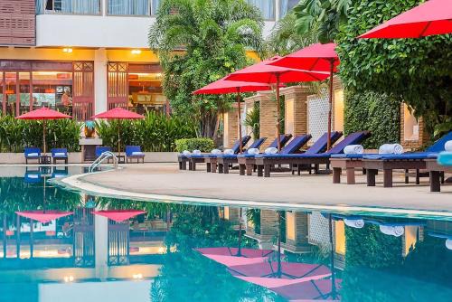 Pratumnak Hill Hotel | Mountain Beach Resort & Convention Center