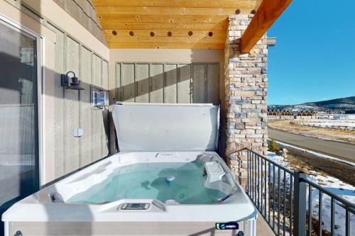 Grand Elk Ranch Casa | Mountain Bliss Retreat in Granby