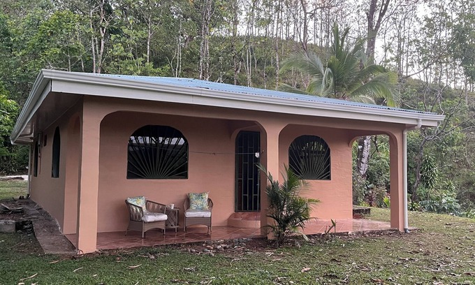 Savegre Cabaña | Mountain Breeze Villa, a charming 2 BR cottage with spectacular views, WIFI, AC