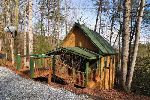 Helen Casa | Mountain Cabin 2B Jacuzzi #10