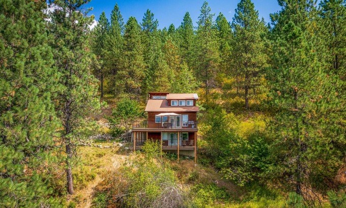 Sagle Casa | Mountain Cabin Surrounded by Wilderness