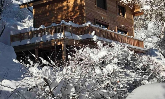 Pra Loup Chalet De Esquí | Mountain chalet near the ski lift at Praloup 1500 in the southern alps