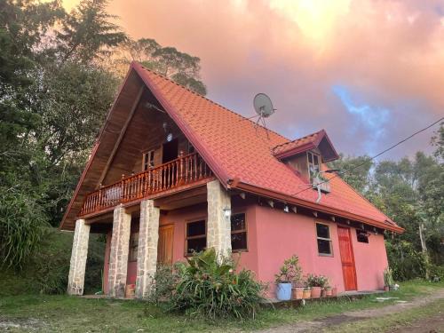 Santo Domingo Chalet De Esquí | Mountain Chalet with Valley View