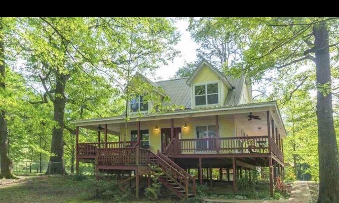 Hatfield Cabaña | Mountain Fork River Resort, Secluded Riverside Getaway