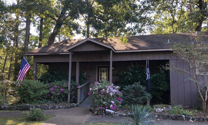 Mount Ida Casa | Mountain Harbor Forest View Lodge cottage