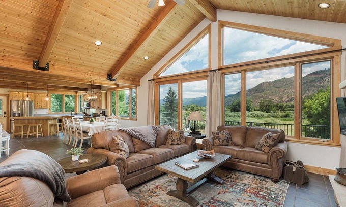 Durango Casa | Mountain Home on 5 Acres - 10 Min to DGO - Views/Deck/Pool & Ping Pong Table