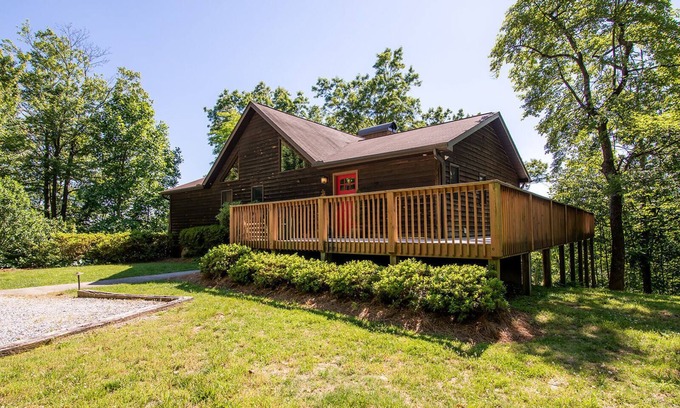 Pisgah Forest Cabina | Mountain Home con mucha privacidad y aliento tomando Vistas