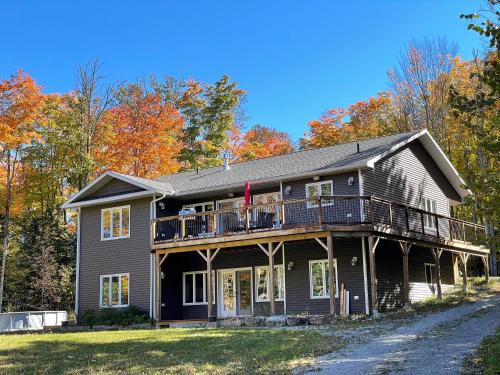 Haliburton Casa | Mountain House in the Heart of Haliburton, Mins to Lake