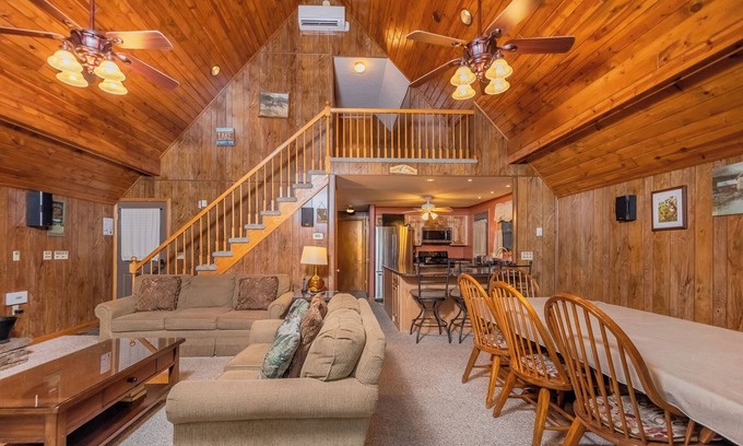 Oakland Cabina | Mountain House