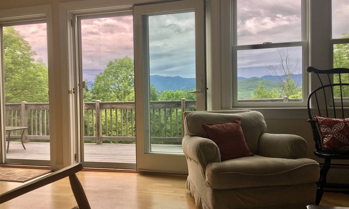 Gilman Casa | Casa de montaña con hermosas vistas Sugar Hill / Franconia, NH